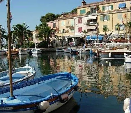 Beau A A 150 M De La Six-Fours-les-Plages